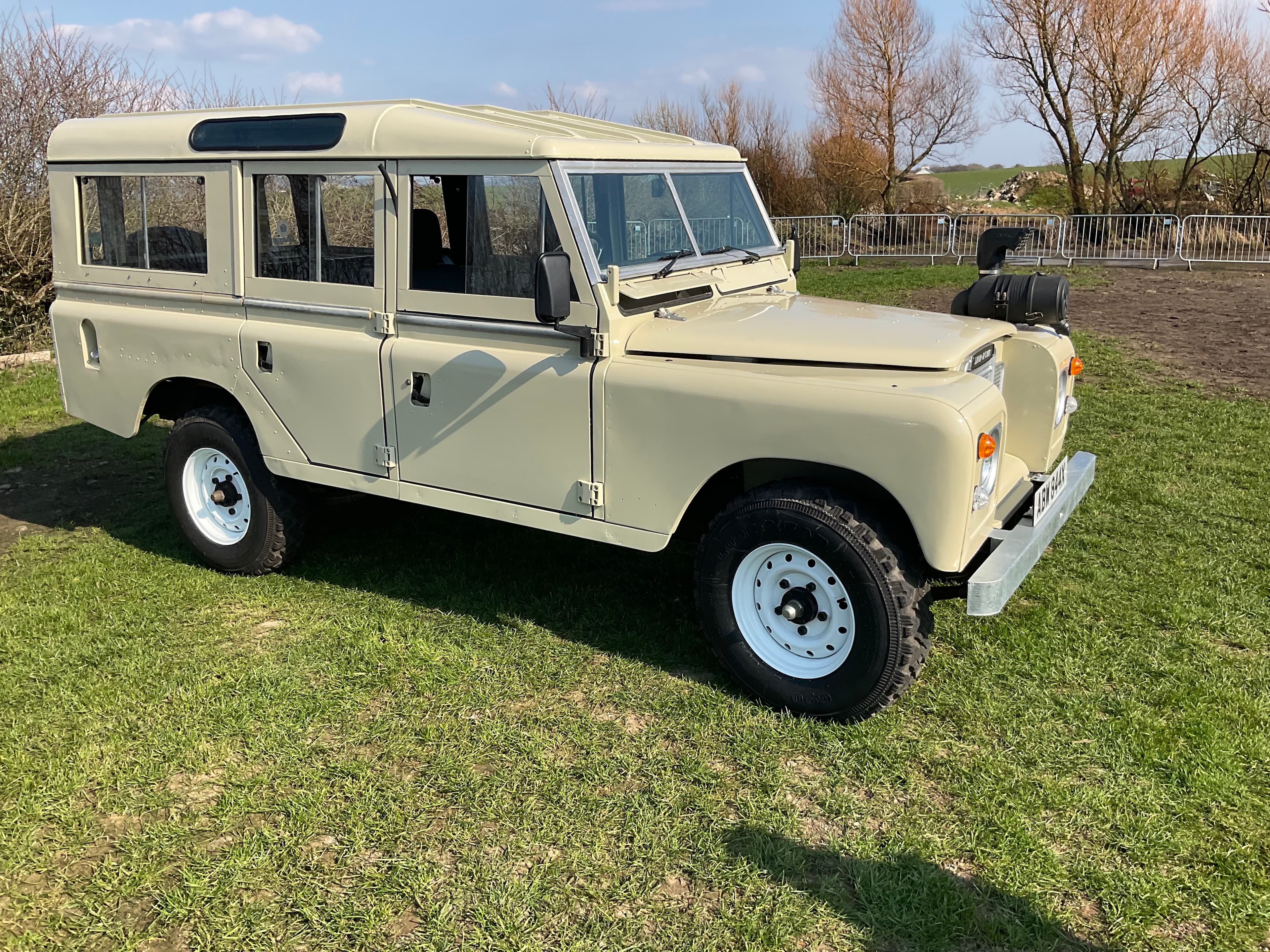 Classic Landrover green for wedding events